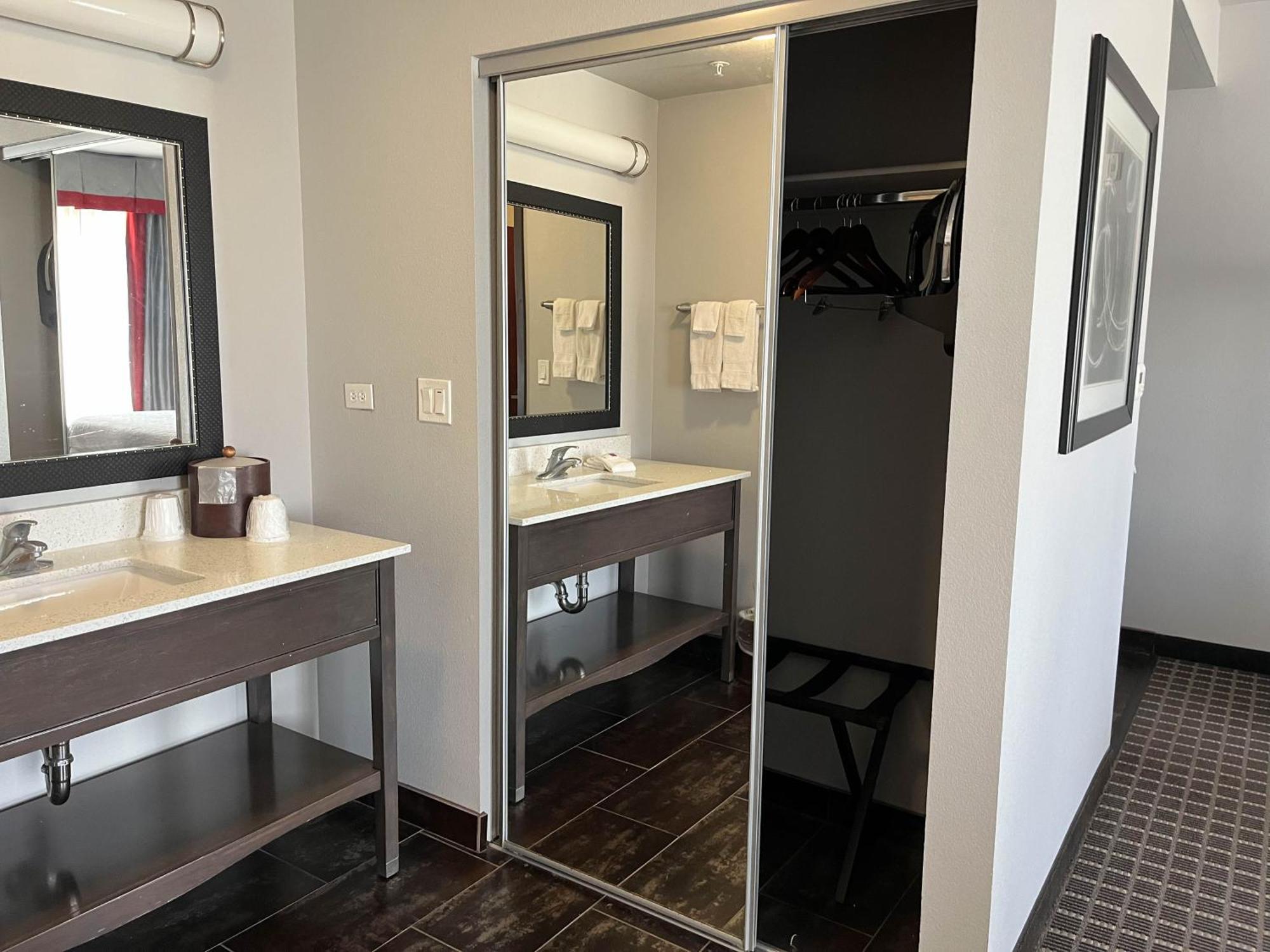 Quality Inn & Suites Pearsall Eksteriør billede