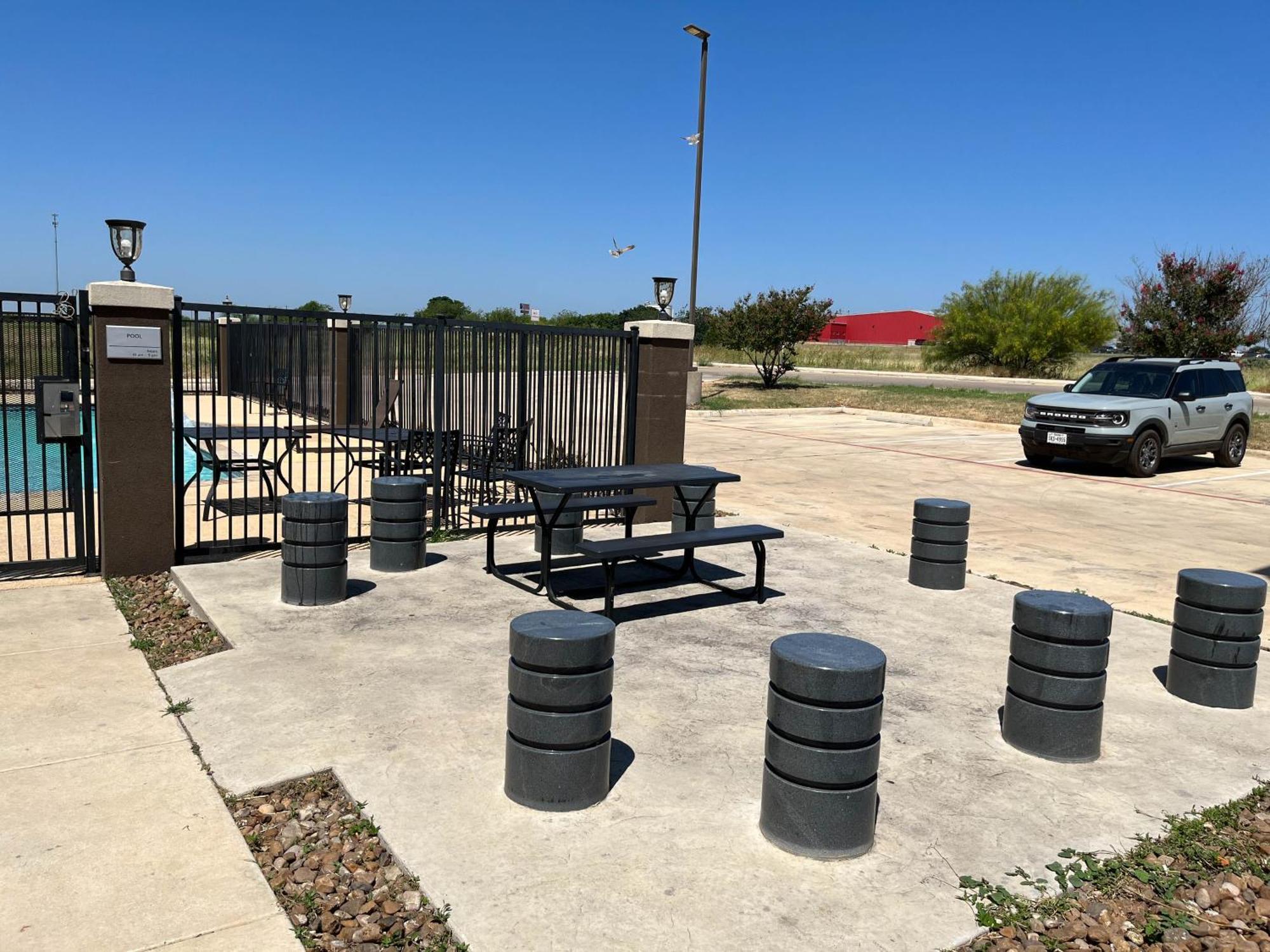 Quality Inn & Suites Pearsall Eksteriør billede