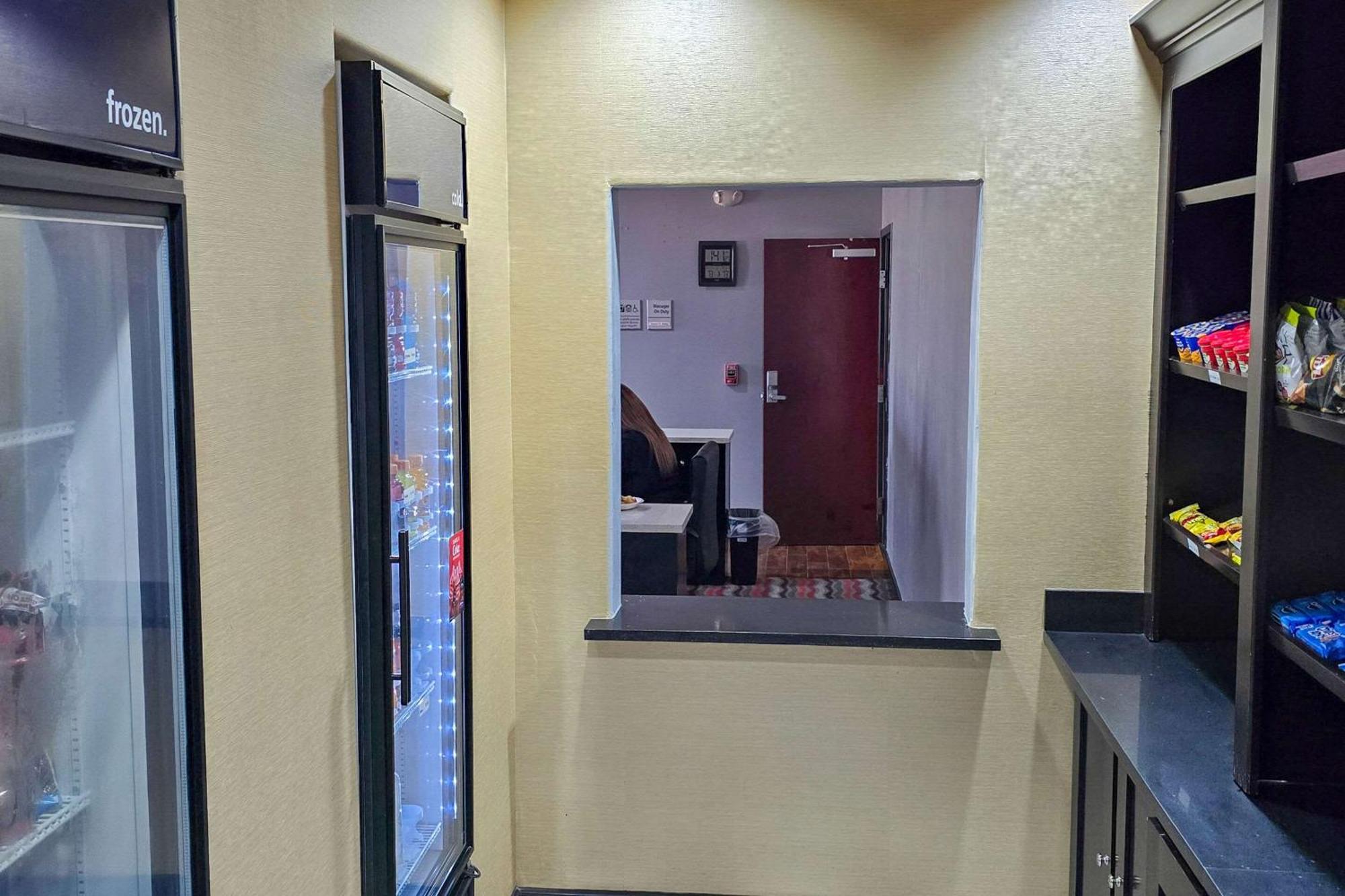 Quality Inn & Suites Pearsall Eksteriør billede