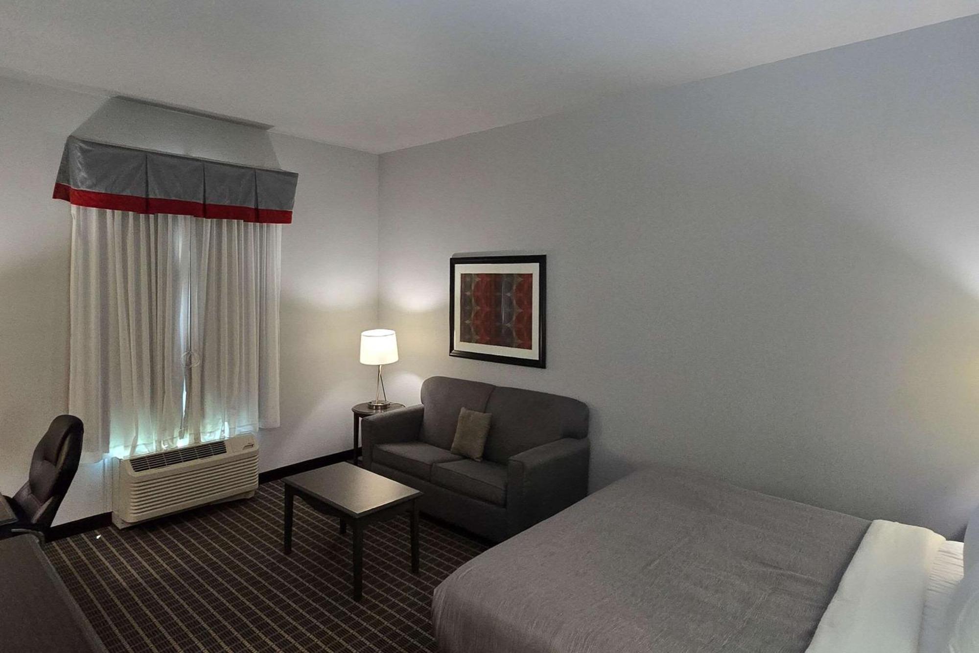 Quality Inn & Suites Pearsall Eksteriør billede