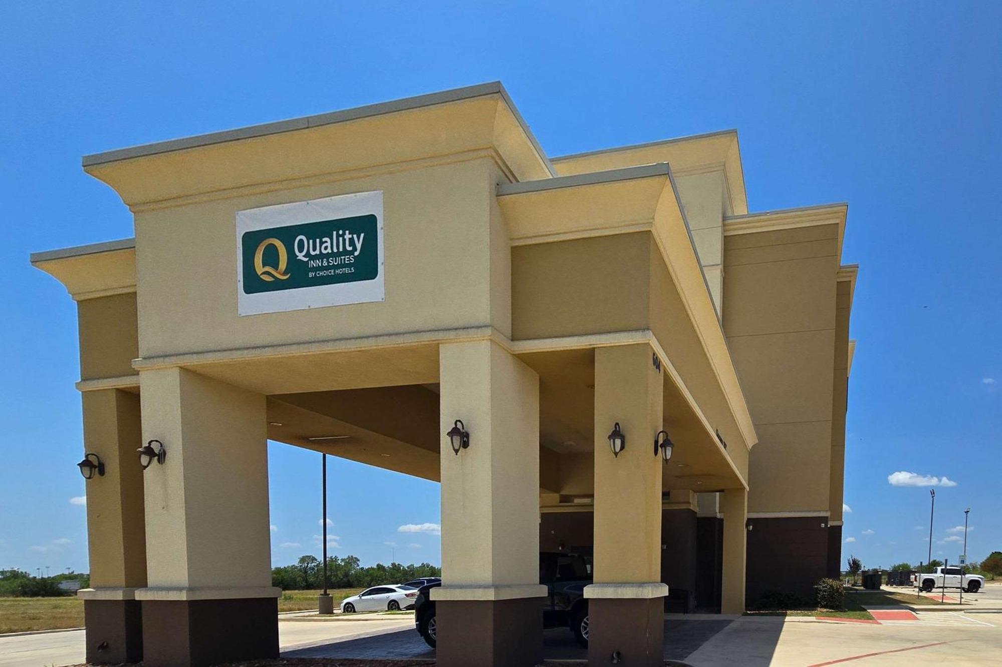 Quality Inn & Suites Pearsall Eksteriør billede